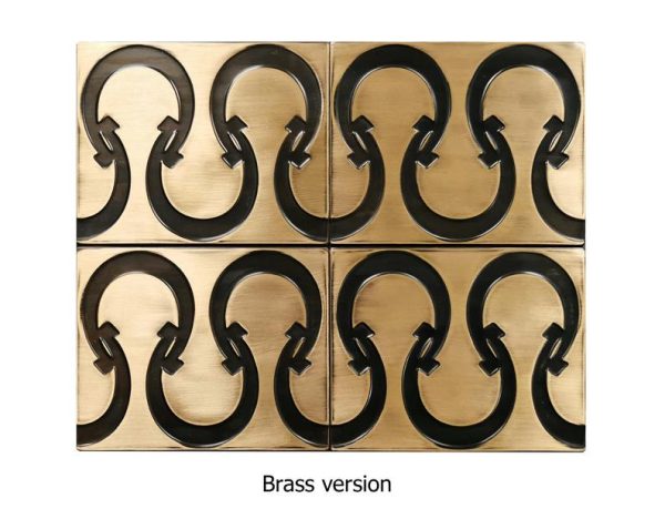 Horseshoe pattern brass tiles